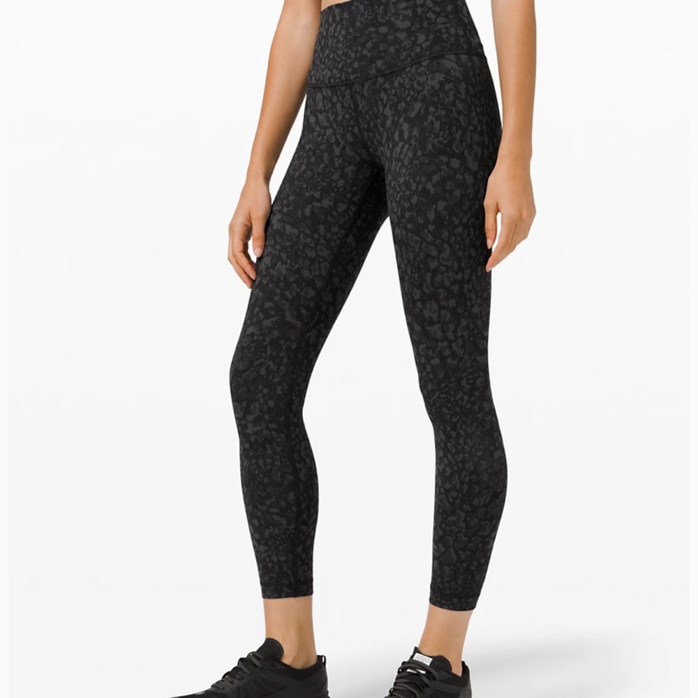Lululemon Wunder Under 25” Full-on Luxtreme